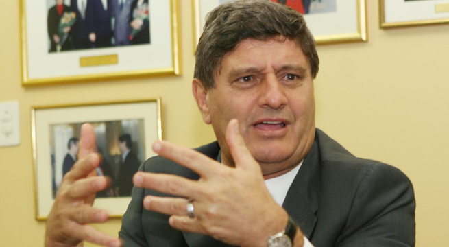 Raúl Diez Canseco declinó candidatura presidencial