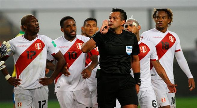 Julio Bascuñán ya había ignorado al VAR en la Copa Libertadores [VIDEO]