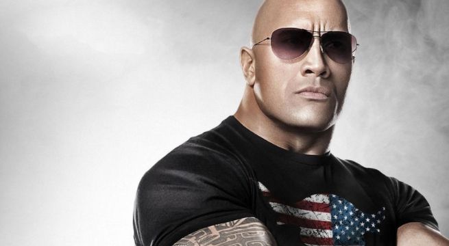 Dwayne Johnson es criticado por regalarle dos botellas de tequila a una fan que cumplió 101 años