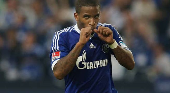 La Liga de Campeones y la UEFA felicitan a Farfán por su cumpleaños