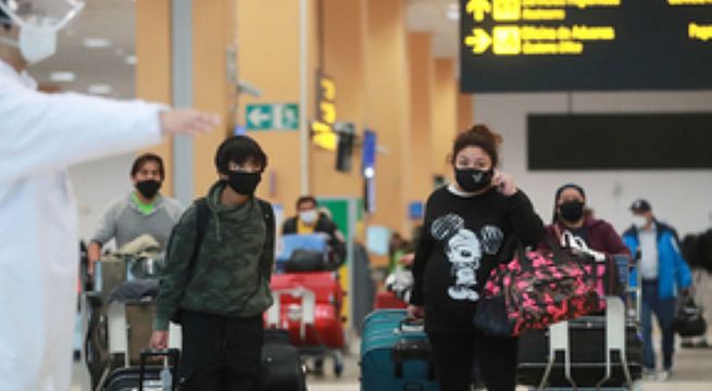 Conoce los requisitos para viajar en vuelos internacionales en Perú