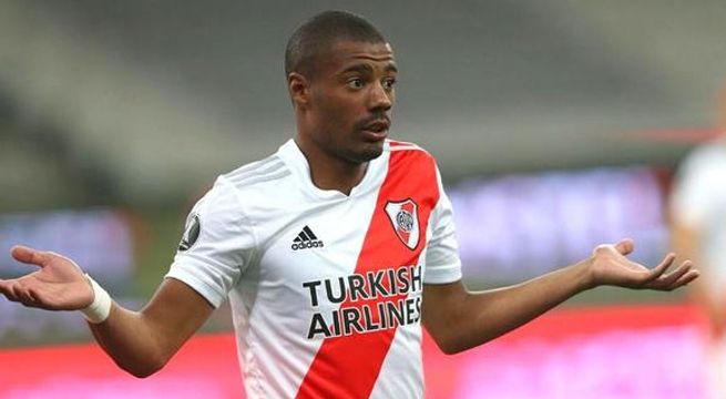 Escándalo: Justicia paraguaya pide la captura de un futbolista de River Plate