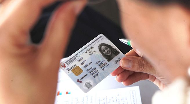 ¿Cómo efectuar la renovación de tu DNI sin salir de casa?