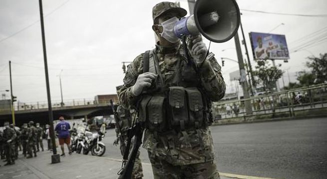 Desde hoy, el toque de queda rige desde las 23:00 a las 4:00 horas en Lima y Callao