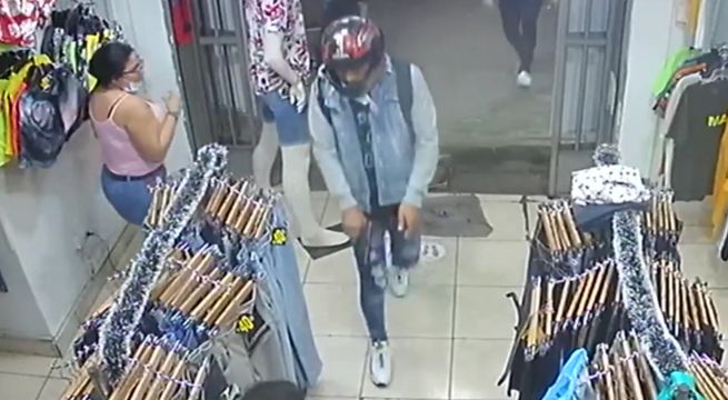 Sujetos armados asaltan tienda de ropa en San Martín de Porres