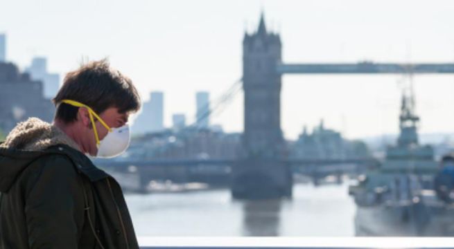 Inglaterra entra en confinamiento mientras los casos siguen subiendo