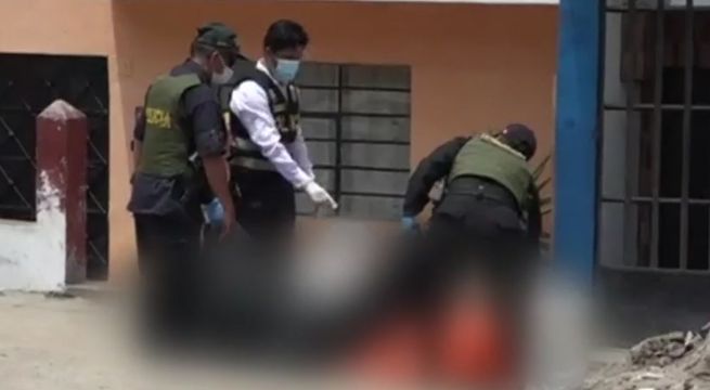 Desconocidos abandonan cadáver frente a vivienda de Comas