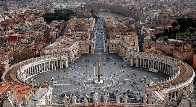 Empleados que no se vacunen serían despedidos en el Vaticano