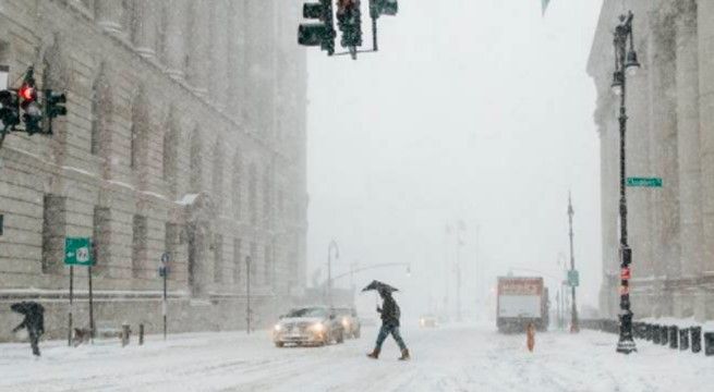 Millones de dosis de vacuna se retrasan en Estados Unidos por temporal