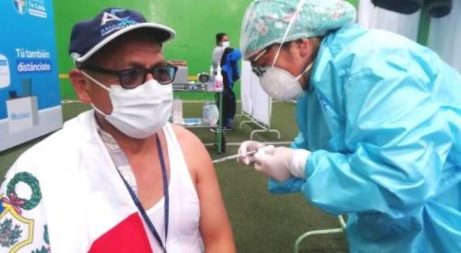 Minsa: conoce cuándo iniciará la vacunación contra el covid-19 para adultos mayores