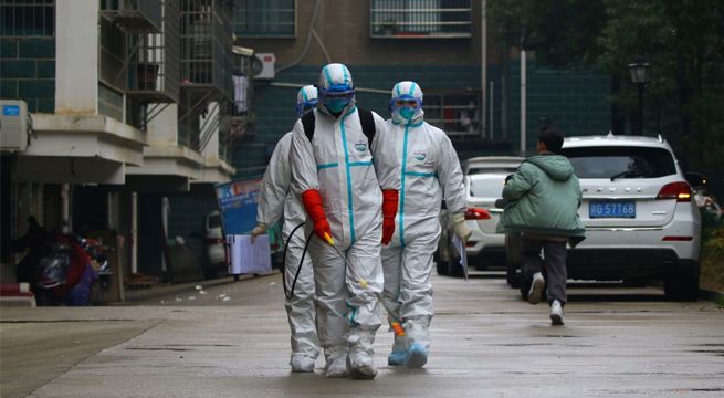 Gobierno de China seguirá trabajando con la OMS para encontrar origen del Covid-19