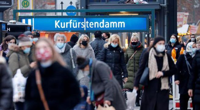 Médicos de cuidados intensivos de Alemania reclaman restricciones severas contra covid-19