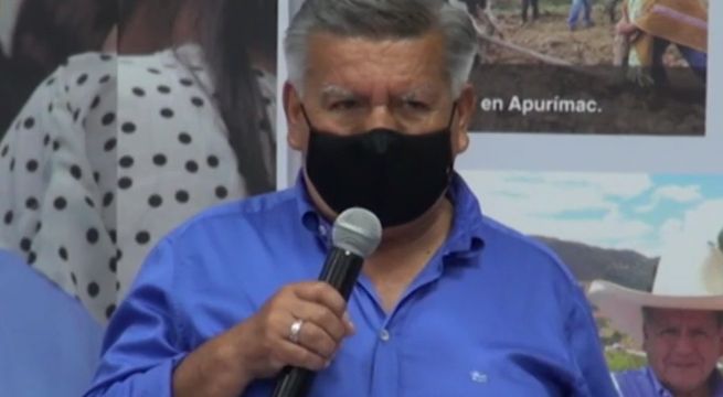 César Acuña firmó declaración jurada descartando haberse vacunado
