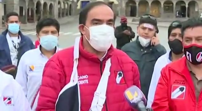 Yonhy Lescano defendió propuesta que busca fabricar vacunas en el Perú