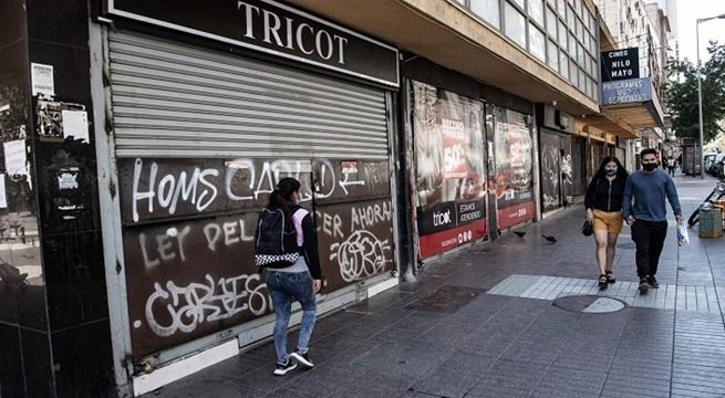 Chile amplía cuarentena a toda la capital por alza de casos de COVID-19