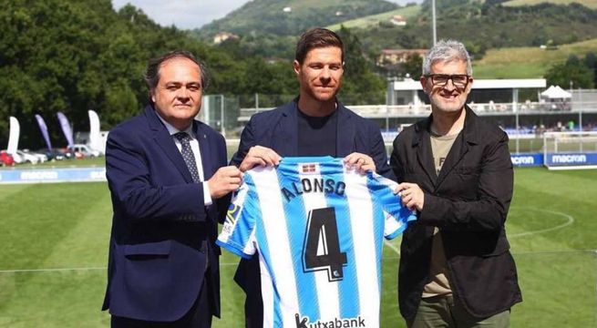 Xabi Alonso renueva con el Real Sociedad y descarta su llegada a Alemania