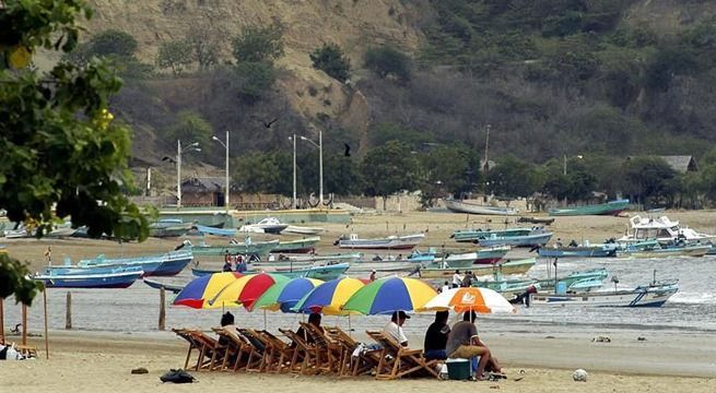 Ecuador cerrará playas en Semana Santa por aumento de casos por covid-19