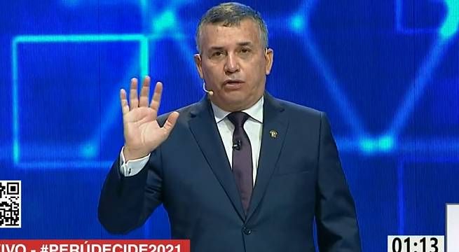 Daniel Urresti prometió agua potable para todos los peruanos 