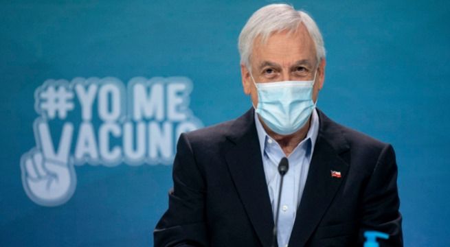 Presidente de Chile promulga ley que posterga por cinco semanas elección de constituyentes