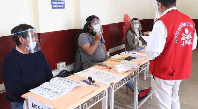 Elecciones 2021: excusas para miembros de mesa podrán tramitarse hasta el 10 de abril