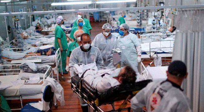 Mayoría de pacientes por COVID-19 en las UCI de Brasil tiene 40 años o menos