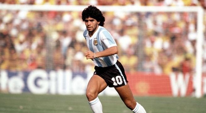 Subastan camiseta utilizada por Maradona en su debut mundialista