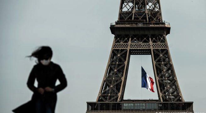 Francia empezará un desconfinamiento progresivo el 3 de mayo