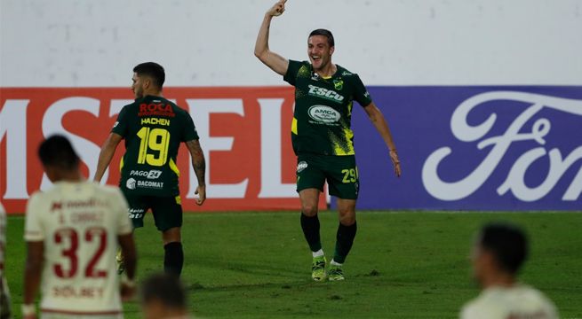 Universitario de Deportes cayó goleado ante Defensa y Justicia