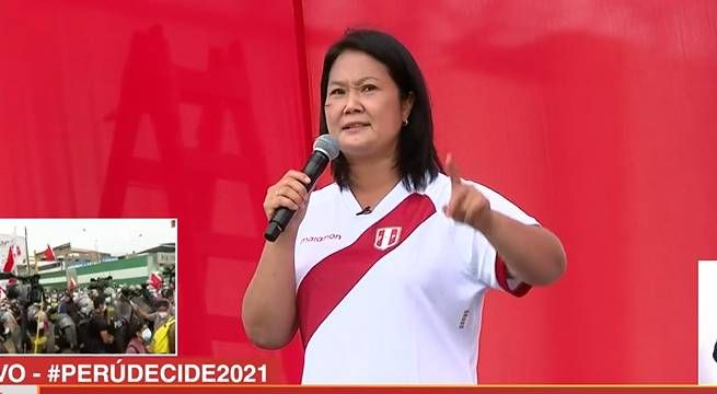 Keiko Fujimori a Pedro Castillo: “su estrategia de maquillaje no nos va a engañar”