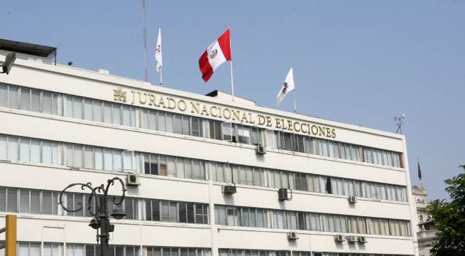 JNE cuestiona ley aprobada por el Congreso que elimina a los movimientos regionales