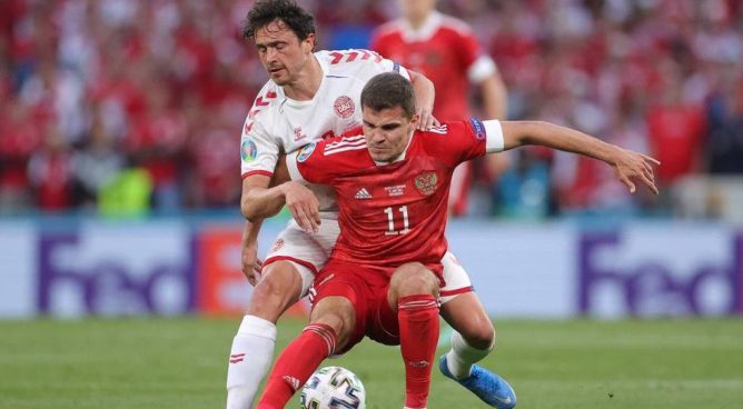 Dinamarca golea a Rusia y se mete en octavos de final de la Eurocopa