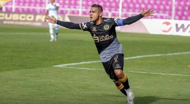 Alfredo Ramúa obtuvo la nacionalidad peruana