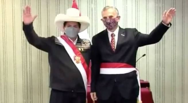 Pedro Francke y Aníbal Torres juraron como nuevos ministros de Economía y Justicia