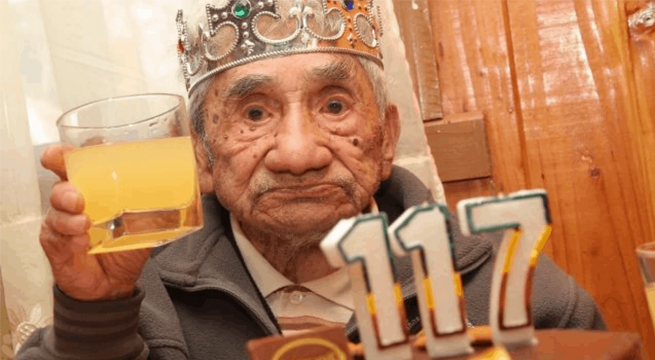 Científicos concluyen que los humanos podrían vivir hasta los 130 años