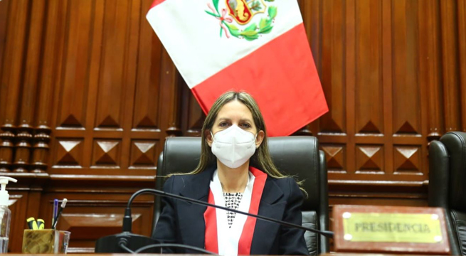 María Alva considera que los mensajes contradictorios del Ejecutivo no ayudan a la estabilidad económica