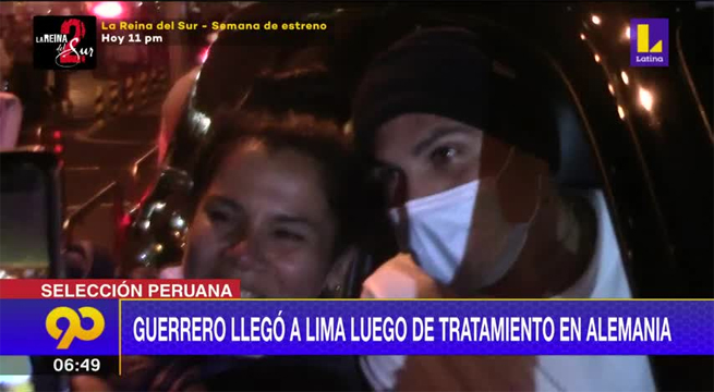 Paolo Guerrero llegó a Lima luego de tratarse la rodilla en Alemania