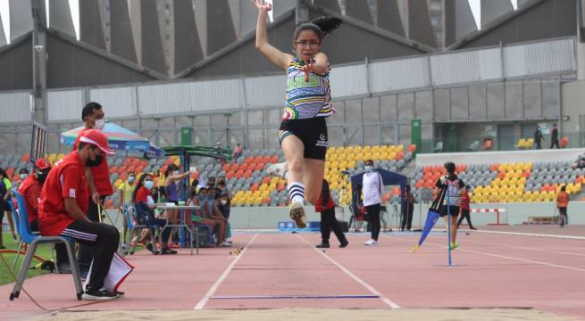 Atleta de 13 años logra triplete de oro en el Campeonato Nacional Infantil de Atletismo