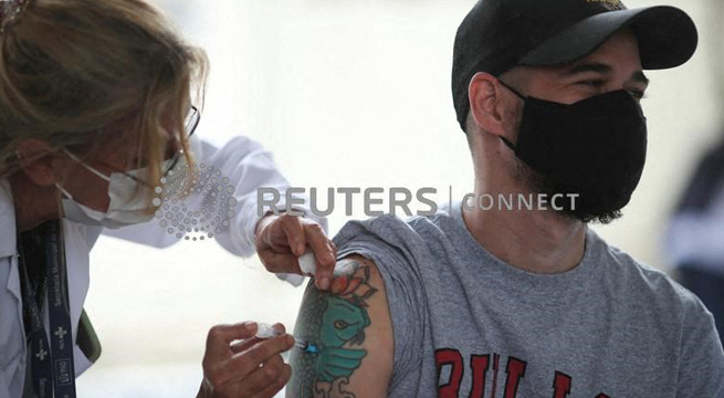 Sudamérica, duramente golpeada por la COVID-19, ahora lidera la carrera mundial de vacunación