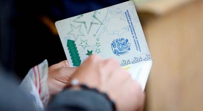 México exigirá visa a turistas venezolanos desde fines de enero