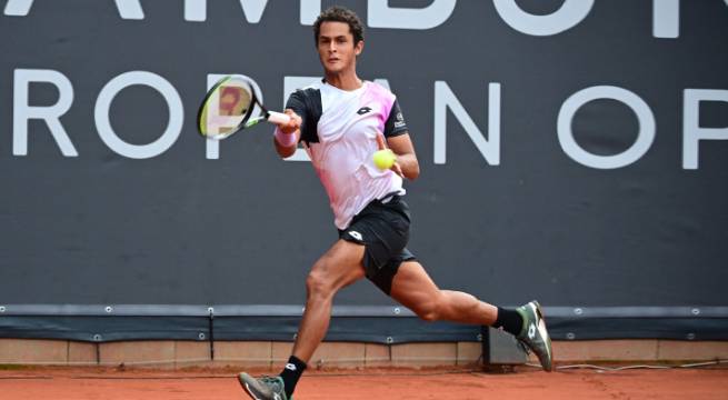 Juan Pablo Varillas venció y seguirá luchando por entrar al Abierto de Australia