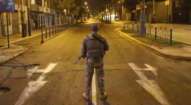 Gobierno anuncia la suspensión del toque de queda en todo el Perú