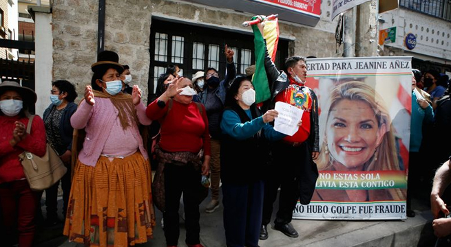 Suspenden el juicio en Bolivia contra Jeanine Áñez por 