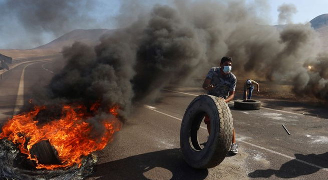 Chile dice que se reunirá con autoridades bolivianas por crisis migratoria