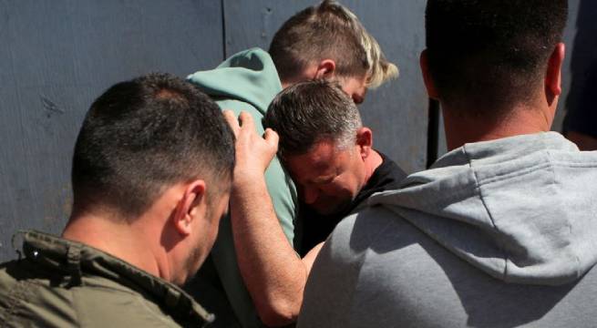 Rusos atrapados en frontera con México, mientras ucranianos entran a Estados Unidos