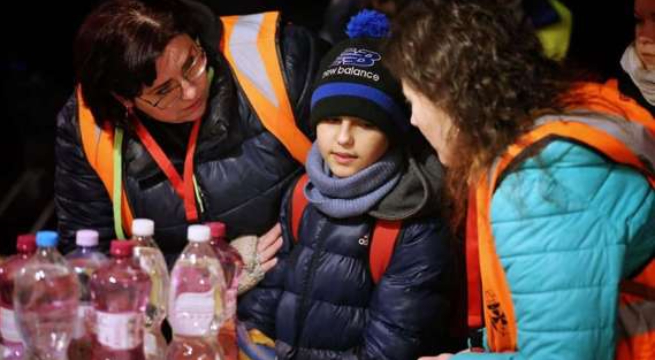 Niño viajó solo desde Ucrania a Eslovaquia escapando de la guerra