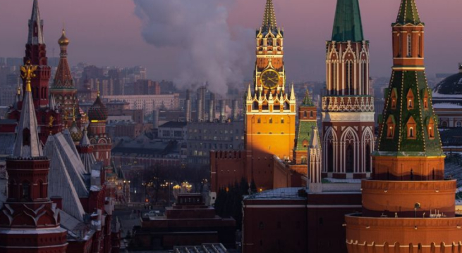 WarnerMedia dice que pondrá en pausa todos sus nuevos negocios en Rusia