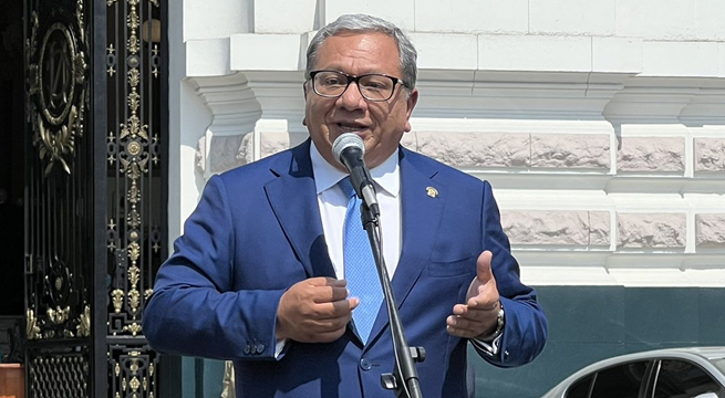 Carlos Anderson alista moción de vacancia: “Congresista que no vote a favor es corrupto”