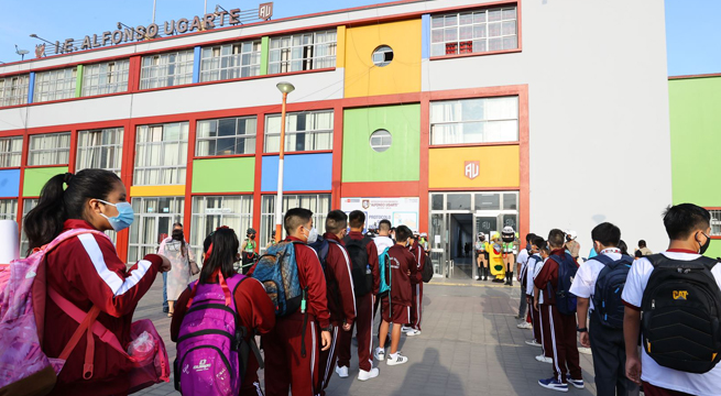 Minedu: más de 4 millones de escolares retornan a clases presenciales hoy lunes