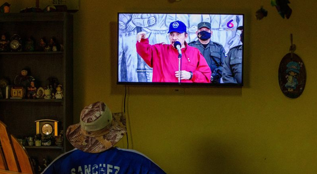 Nicaragua retira a su embajador en España, denuncia 