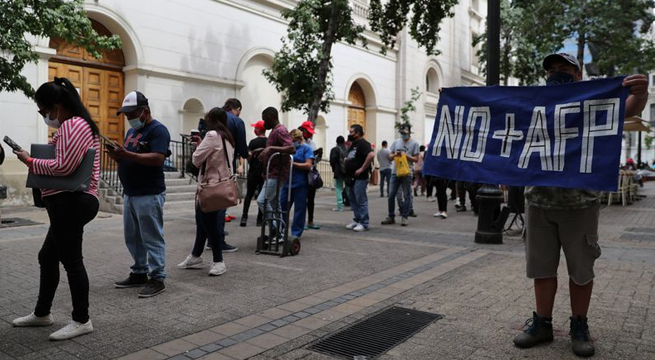 Gobierno chileno busca bloquear retiro masivo de ahorros para pensiones con nueva propuesta
